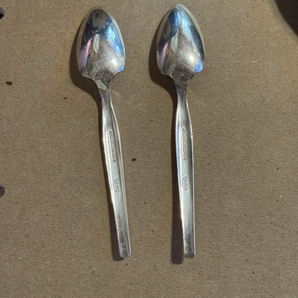 VTG Wm Rogers Mfg Co Grapefruit Spoons Set Of 2 Silverspoon Serrated Citrus MCM